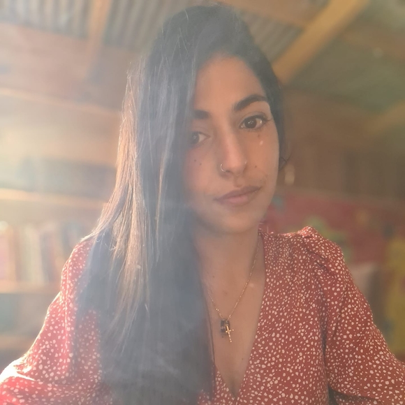 Meet your Posher, Sacha - Picture 1 of 1